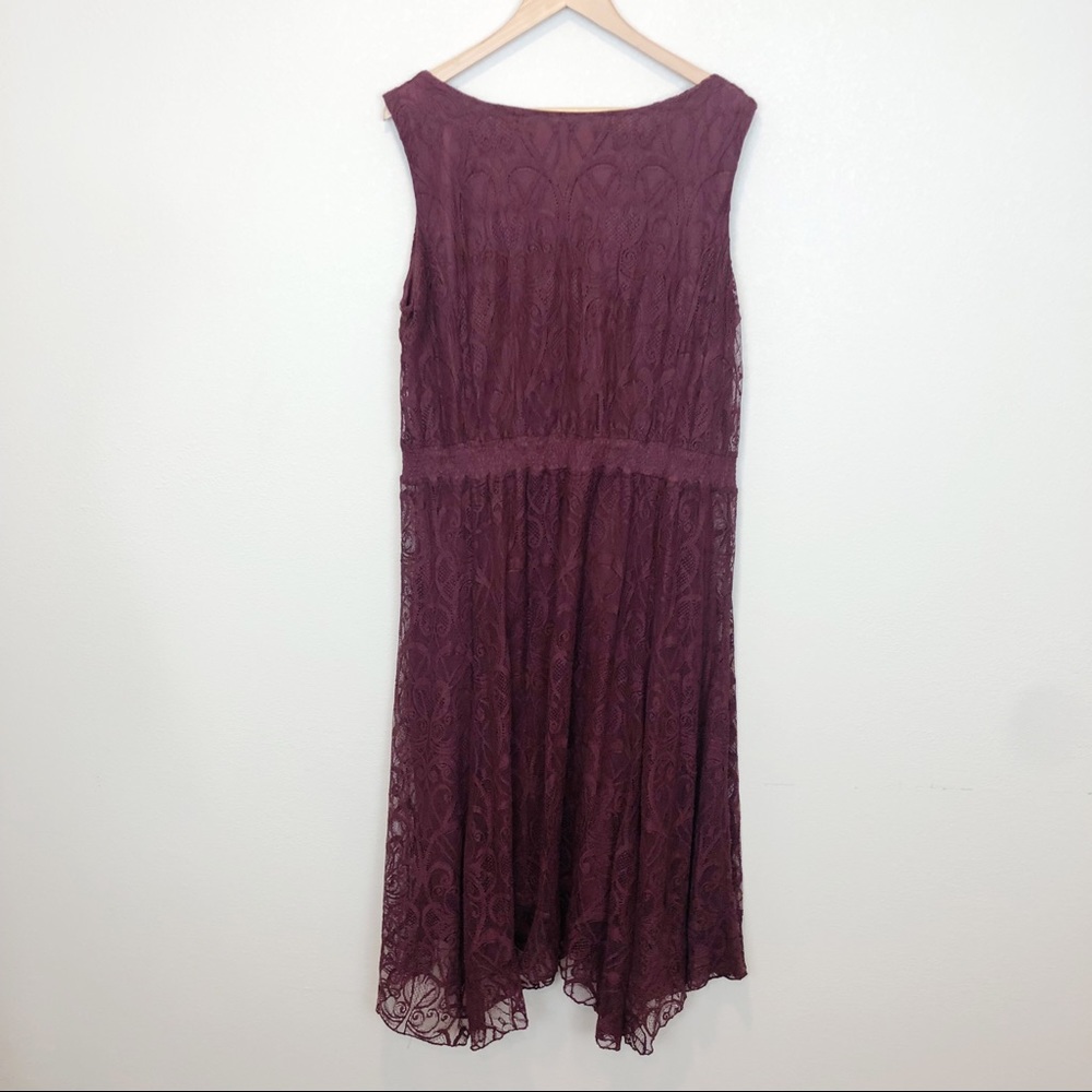 Reba Lace Midi Dress Sleeveless Embroidered Detail Burgundy - Picture 2 of 9